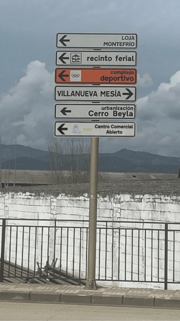 Diseno-sin-titulo-2026-03-09T202737.981-576x1024 RENOVACIÓN SEÑALETICA COMERCIAL CCA 2025